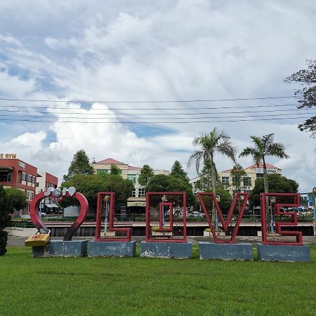 Nansang One Homestay 8Pax 4Rooms Sibu Buitenkant foto
