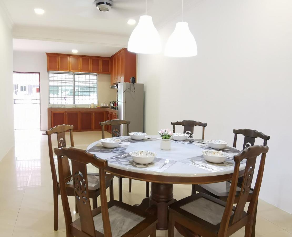 Nansang One Homestay 8Pax 4Rooms Sibu Buitenkant foto